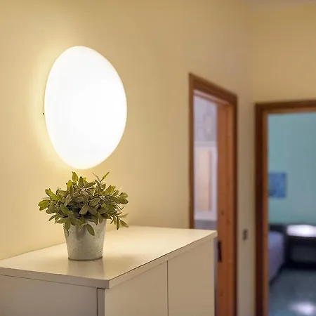 Hintown Apartment *