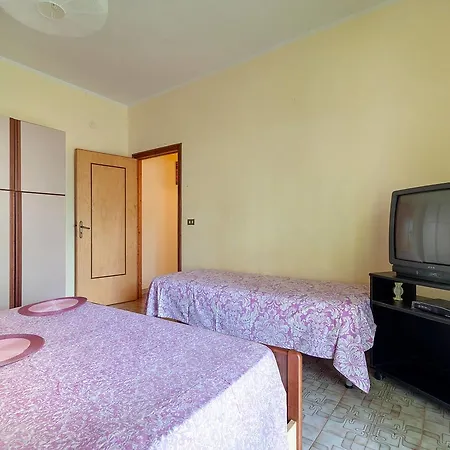 Apartment Hintown
